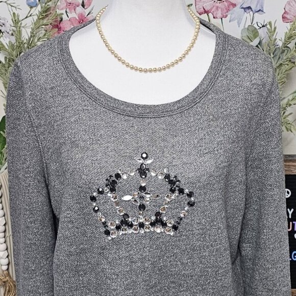 CROWN & IVY | COTTON BLEND LIGHT WEIGHT SCOOP NECK EMBELLISHED SWEATSHIRT - Picture 5 of 16